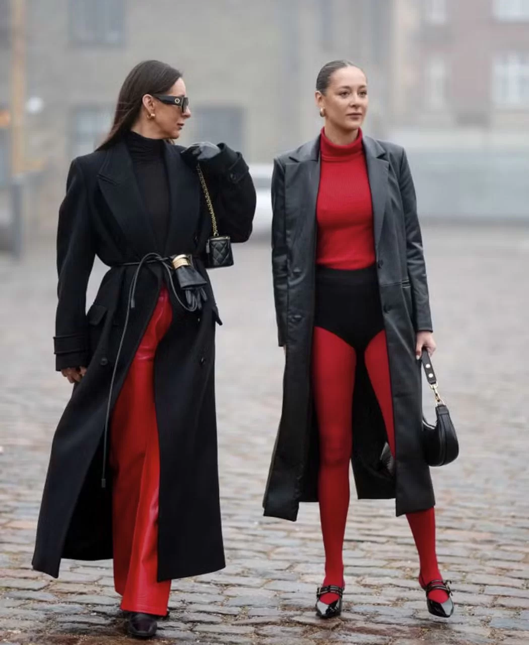 O vermelho protagoniza o streetwear da Conhepagen Fashion Week 2024 (foto:divulgação/getty images/Raimonda Kulikauskiene)