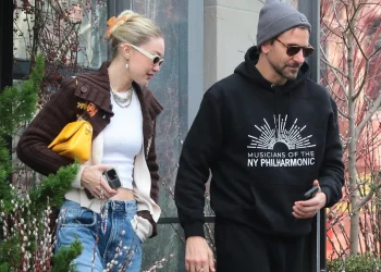 Gigi Hadid e Bradley Cooper1