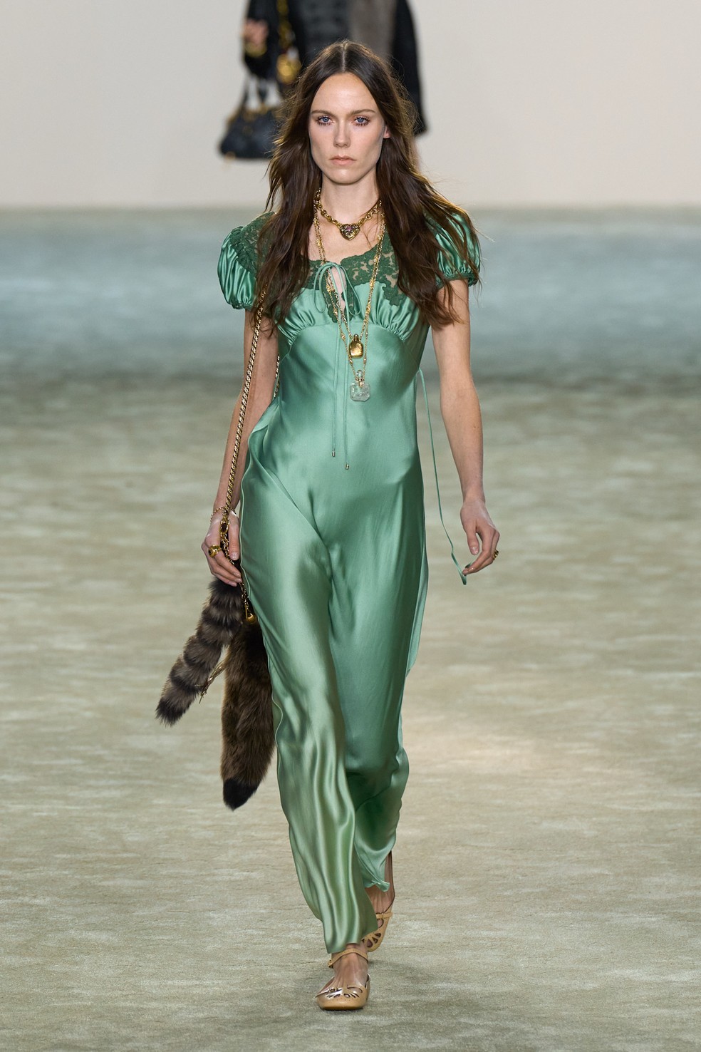 cores para inverno 2025 - Tendências de Moda - Chloé Inverno 25 — Foto: Getty Images