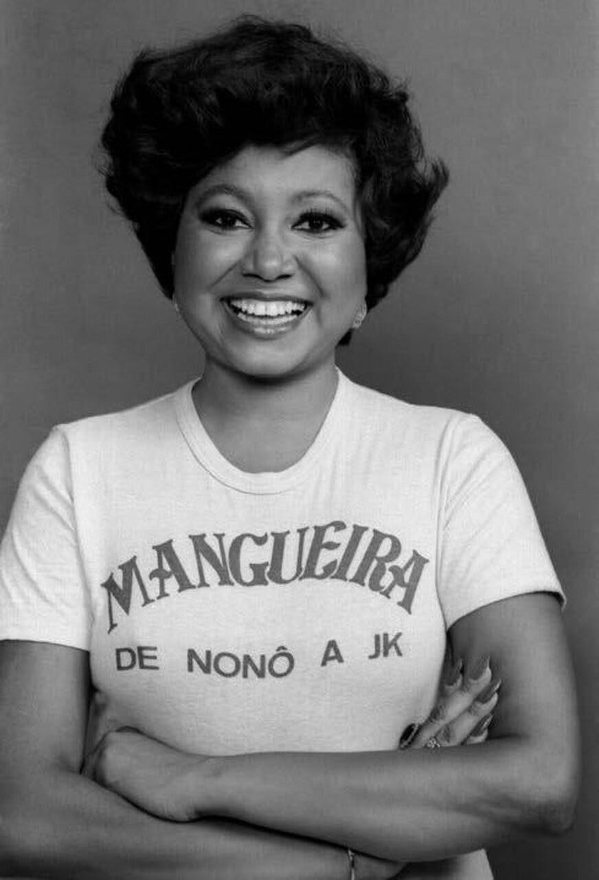 Alcione 50 anos de carreira - Revista Estilo - Revista de moda