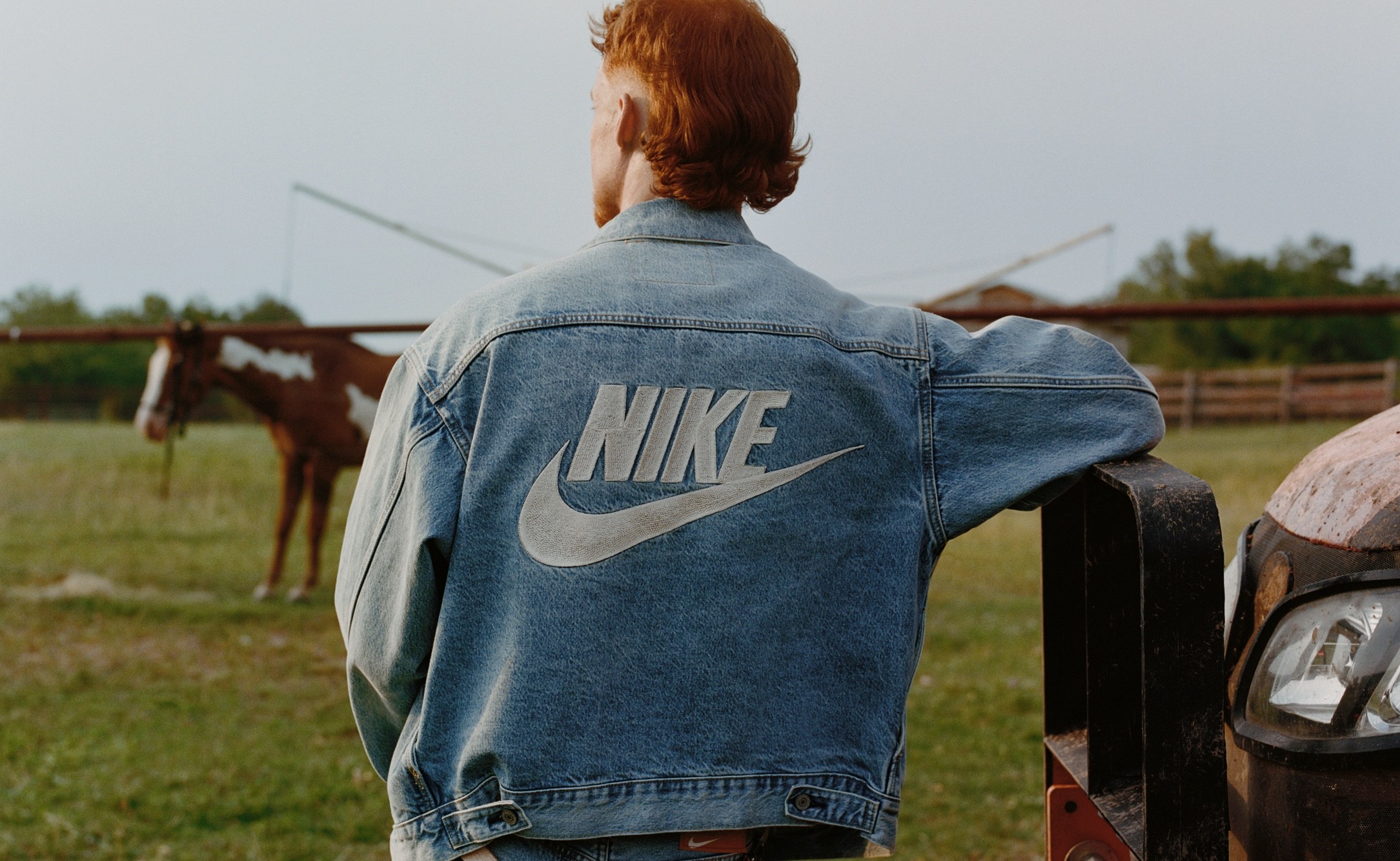 Air Max 95: Levi’s e Nike lançam collab em denim com tênis e roupas exclusivas- Revista ESTILO