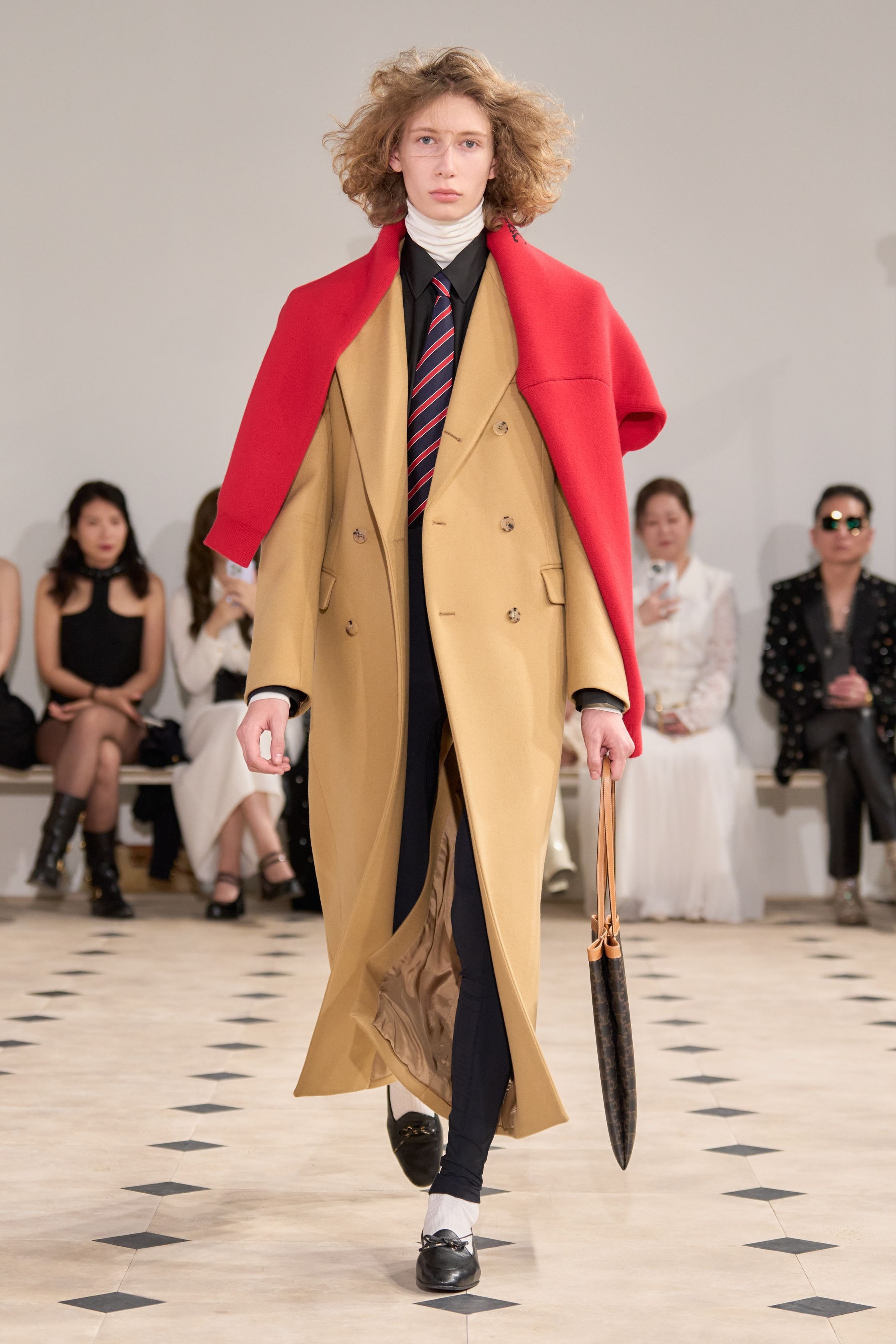 Celine verão 2026 - Revista Estilo - Revista de Moda