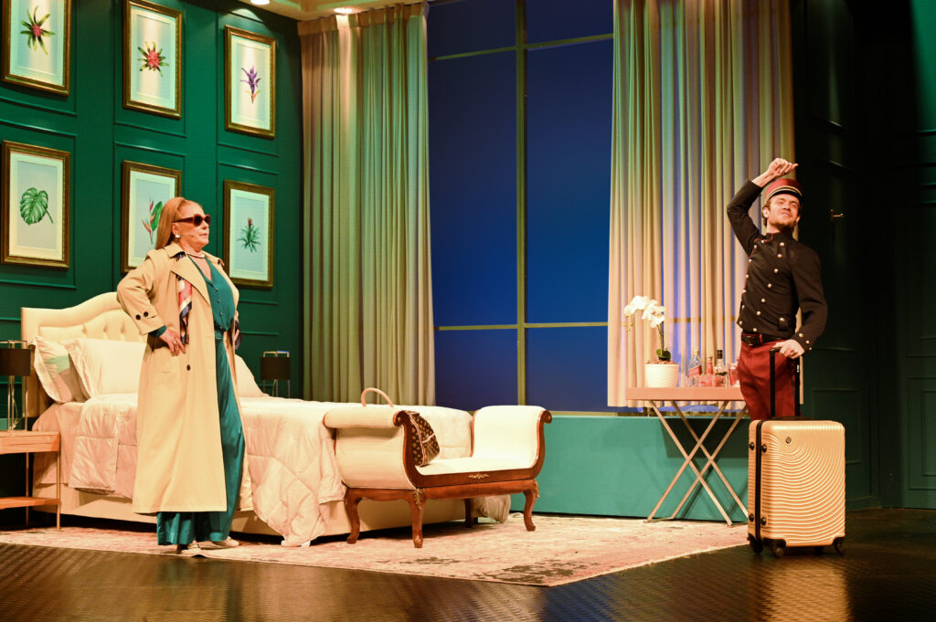 Vera Fischer estrela “O Casal Mais Sexy da América” no Teatro Liberdade até setembro- Revista ESTILO