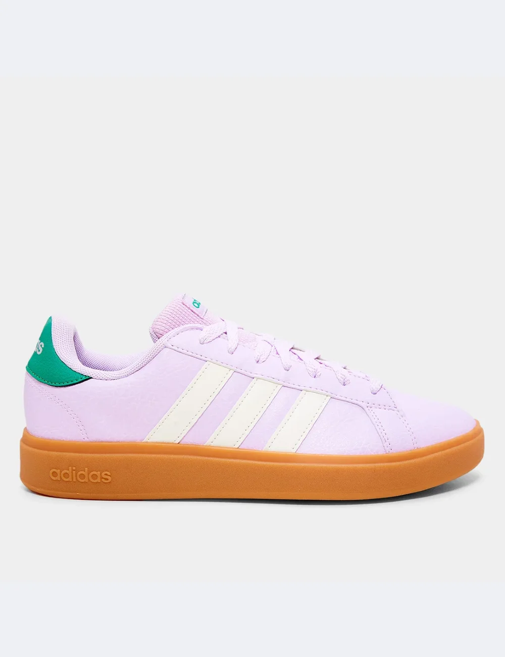 Adidas Samba: 5 alternativas estilosas e acessíveis para entrar na tendência - Revista ESTILO Adidas Samba - Foto Grand Court Base 2.0 (Divulgação)