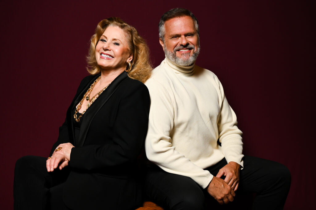 Vera Fischer estrela “O Casal Mais Sexy da América” no Teatro Liberdade até setembro