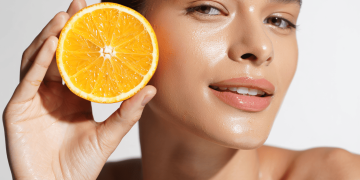 Vitamina C para Pele: Por Que Você Deve Usar Mesmo no Inverno - Modelo Major Model Revista Estilo - Beleza