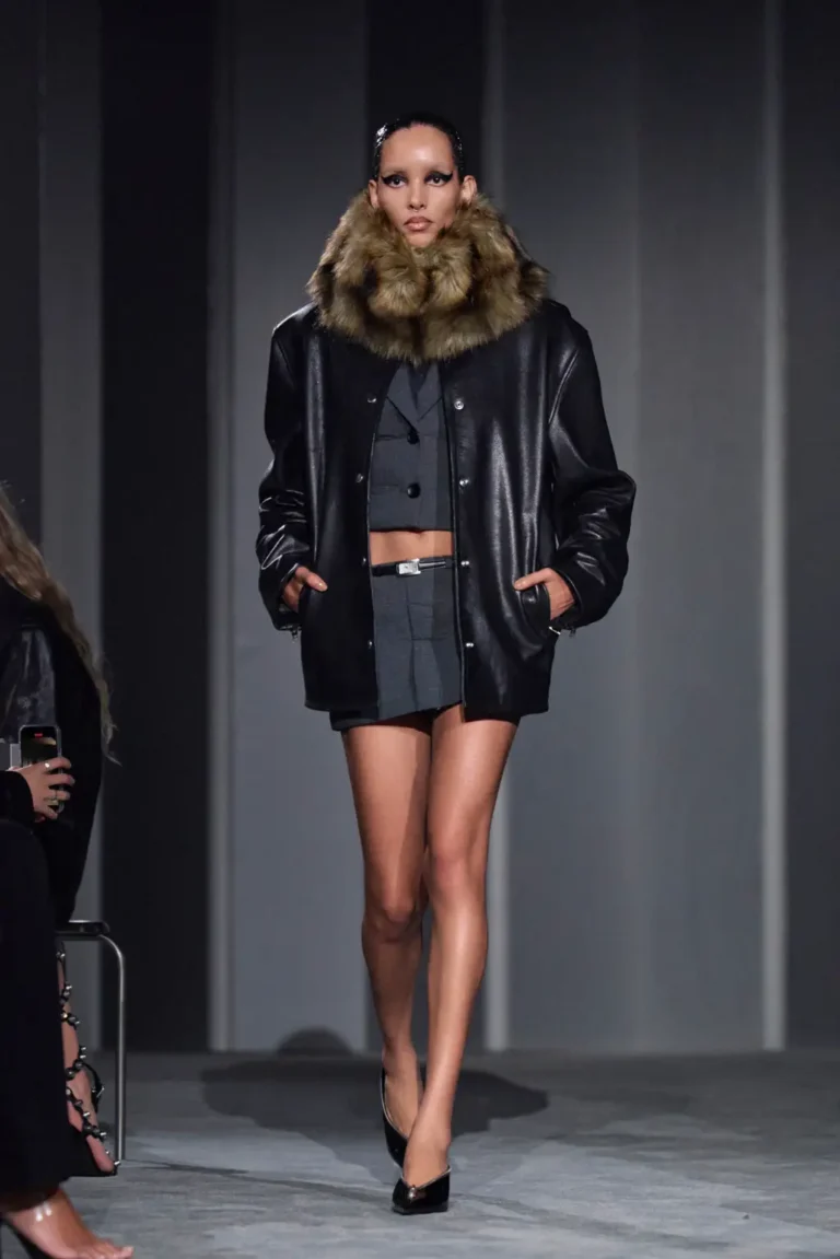 desfile Alexander Wang, verão 2026. - Revista Estilo - Revista de Moda