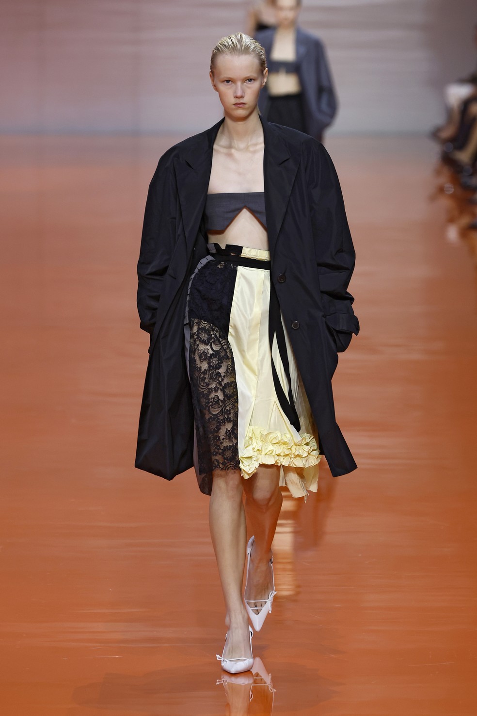 Desfile Prada, verão 2026 — Foto: Getty Images - Revista Estilo - Revista de Moda