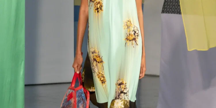 Desfile Proenza Schouler verão 2026 NYFW - Revista Estilo - Revista de Moda 01