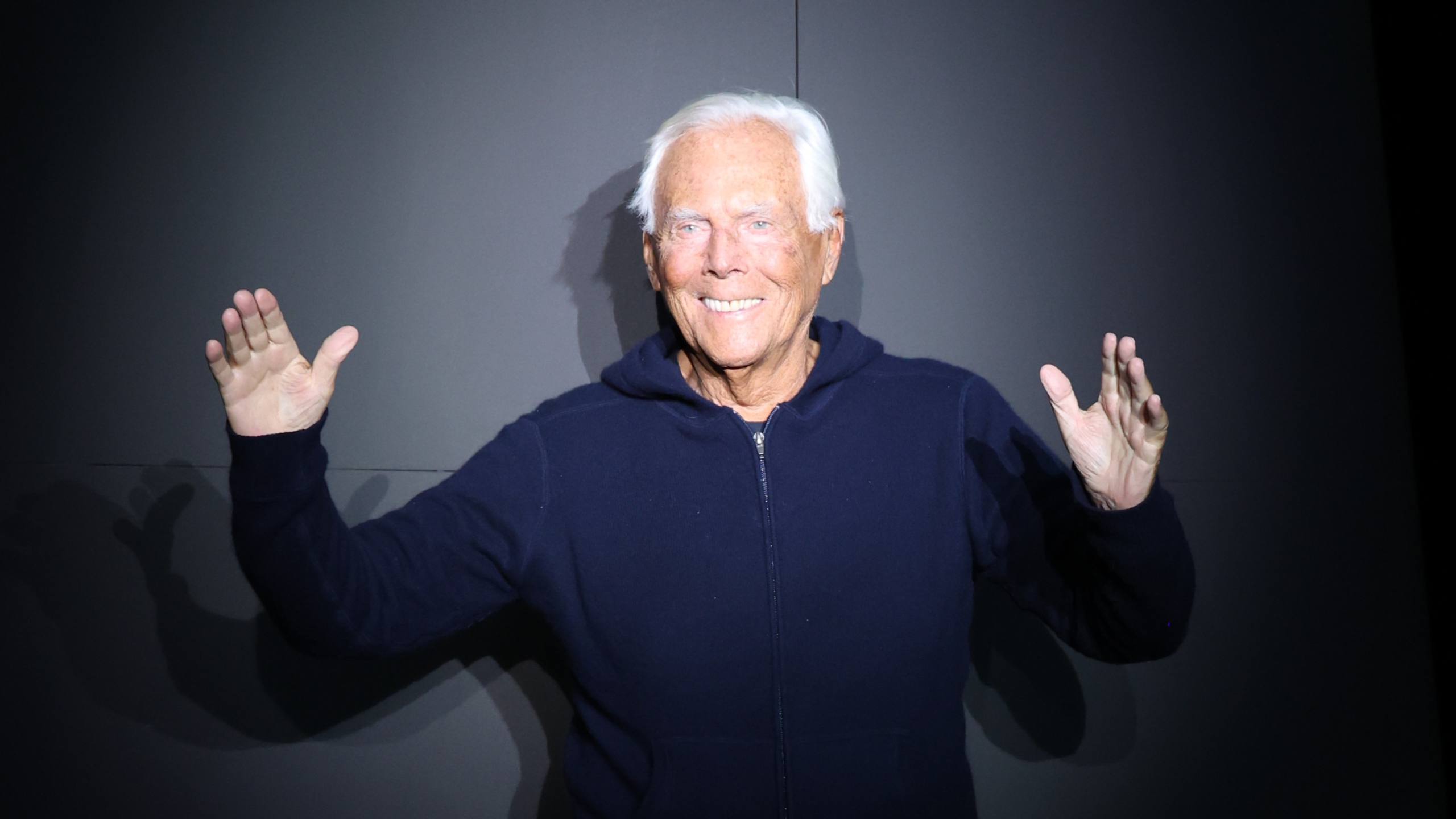 Morte de Giorgio Armani: funeral em Milão, trajetória e legado do estilista italiano - Revista Estilo