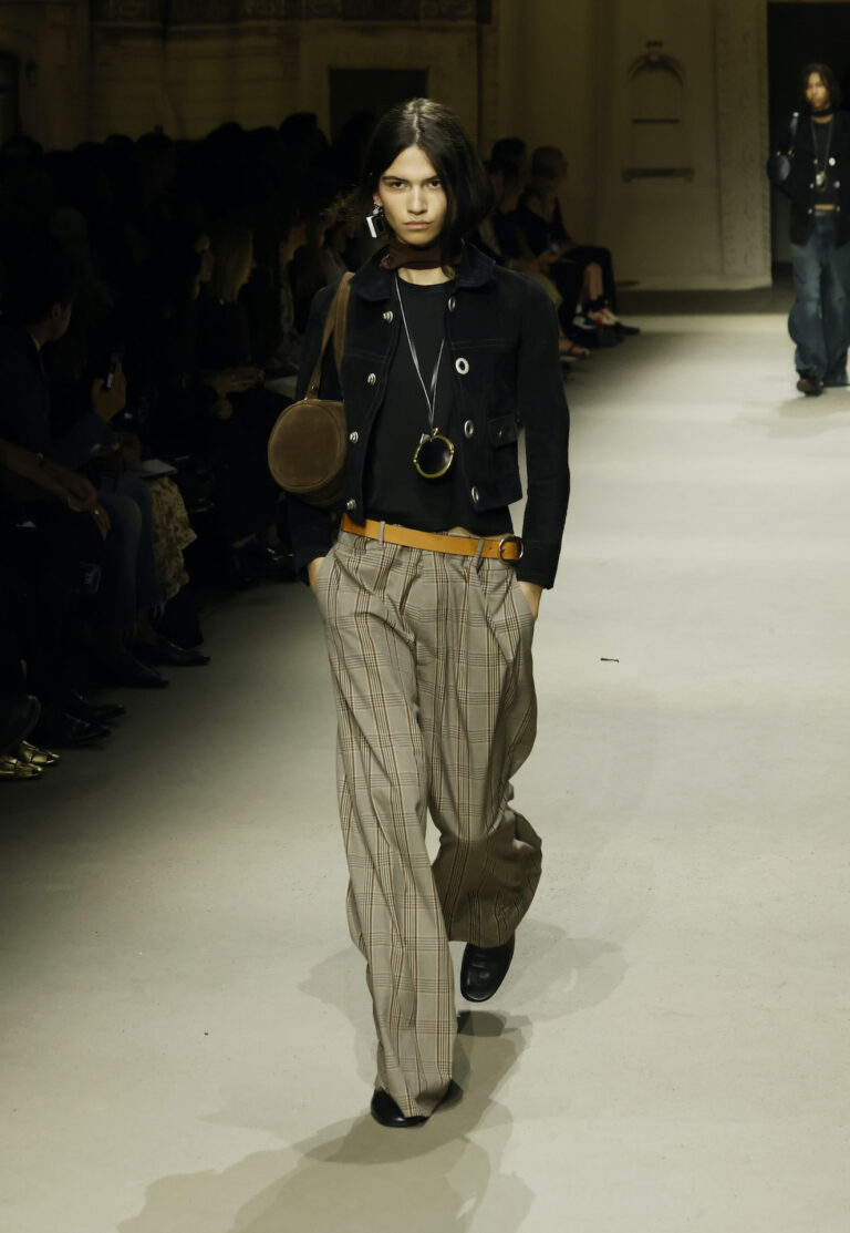 Desfile Coach Verão 2026: coleção celebra a moda nova-iorquina na NYFW - Portal de Moda