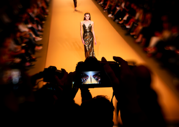 Magreza Excessiva Na Moda: Tendência Preocupa Indústria E Reacende Debate Sobre Padrões De Beleza Em 2026