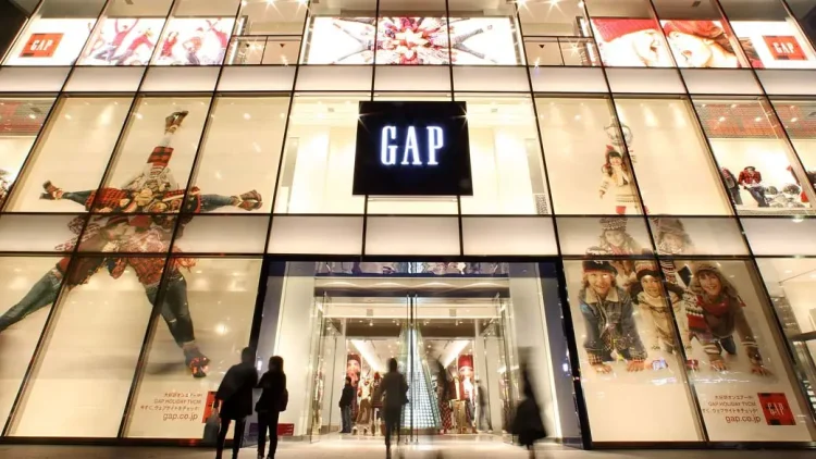 Gap volta ao centro da moda com jeans, cultura pop e Zac Posen - Revista ESTILO Gap Retoma Força Entre Consumidores E Recoloca Marca No Centro Da Estratégia Da Varejista-Gazeta Mercantil